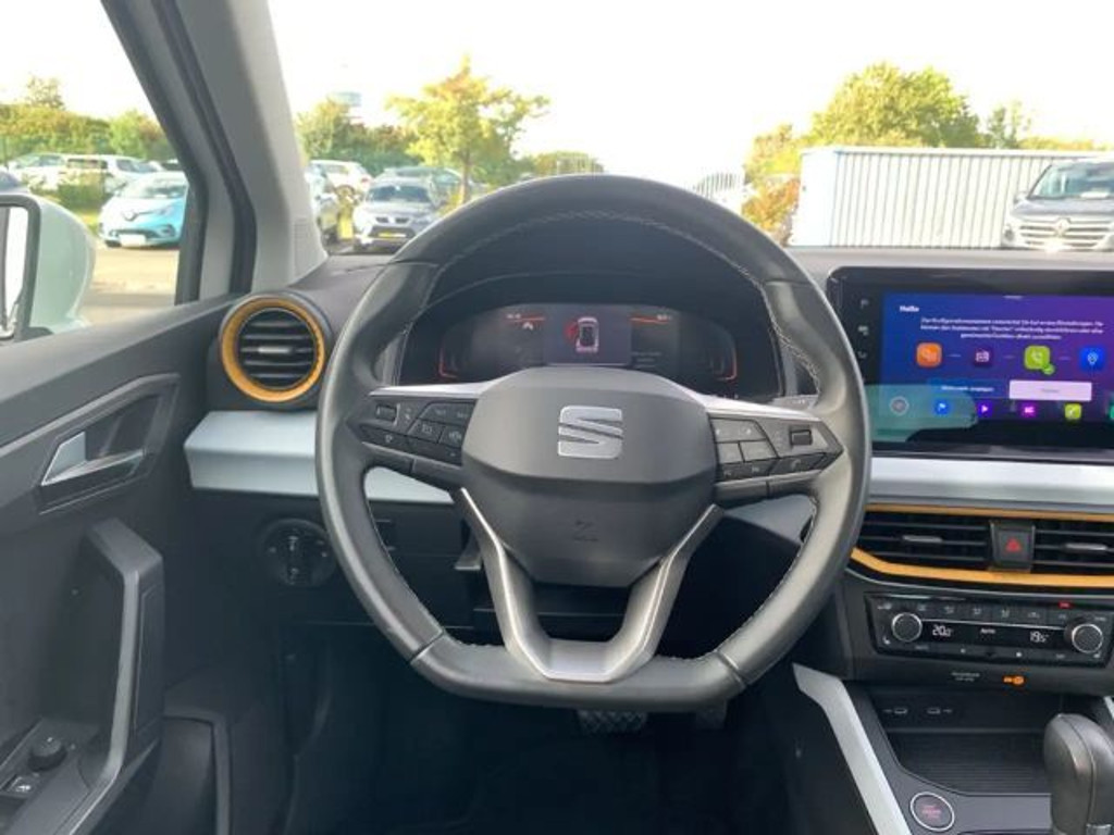 Seat Arona