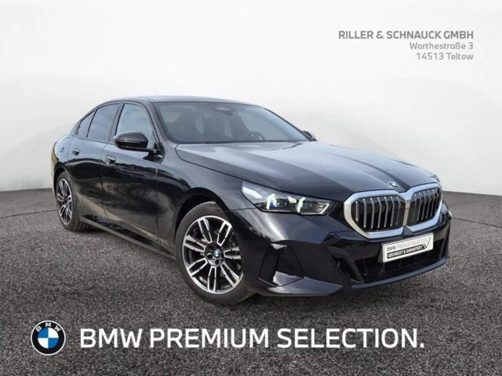BMW 5 Serie 520 M-Sport Sedan 520i