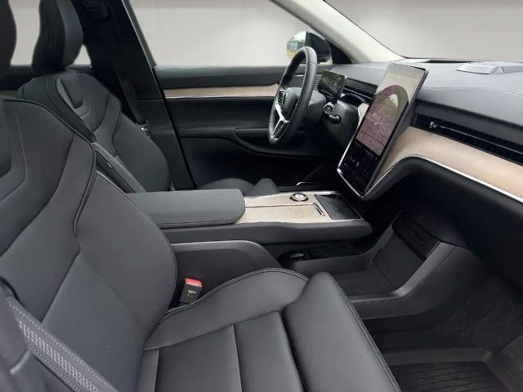 Volvo EX90