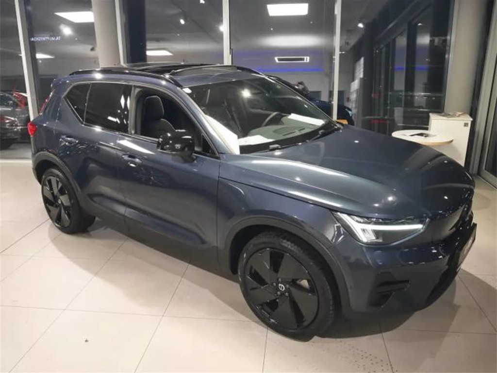 Volvo EX40