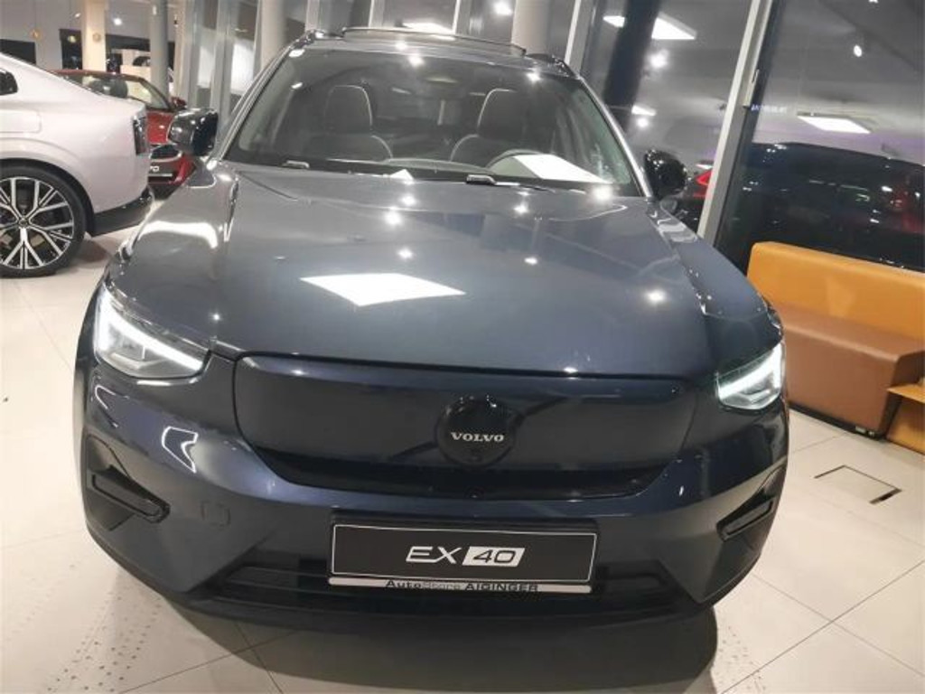 Volvo EX40