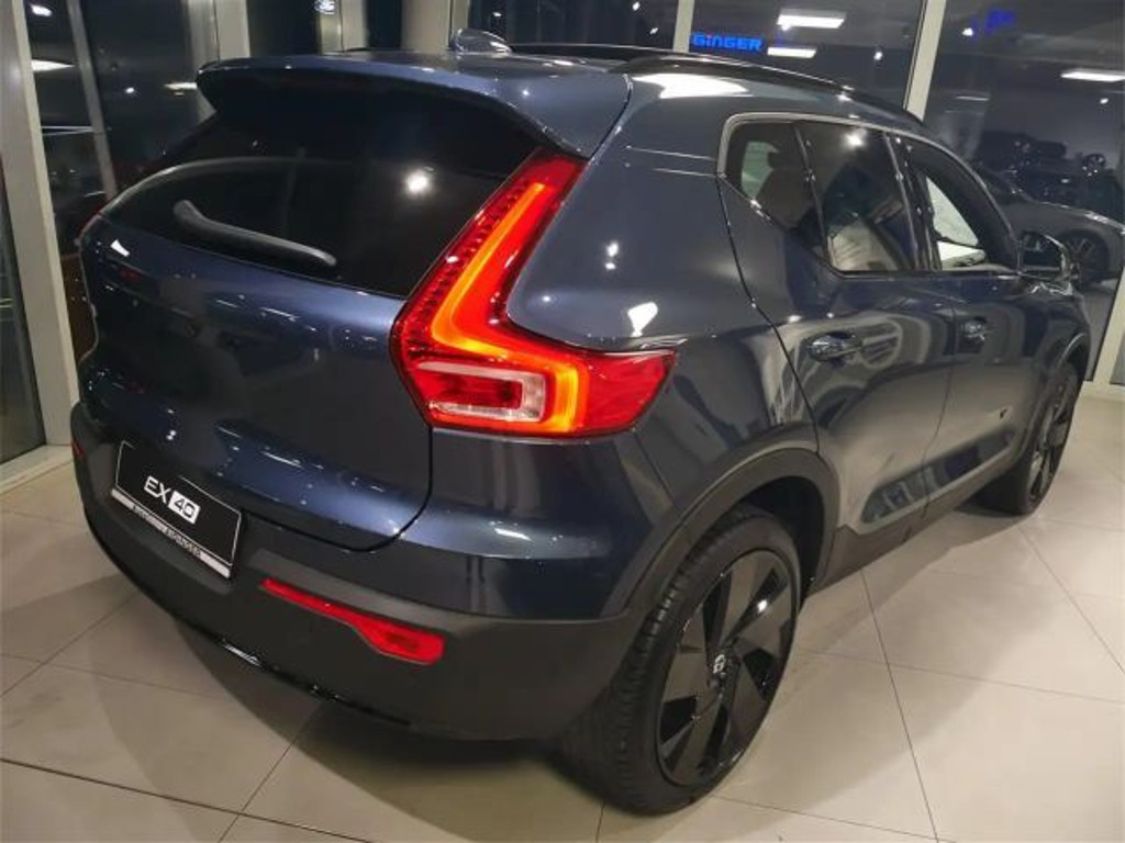 Volvo EX40