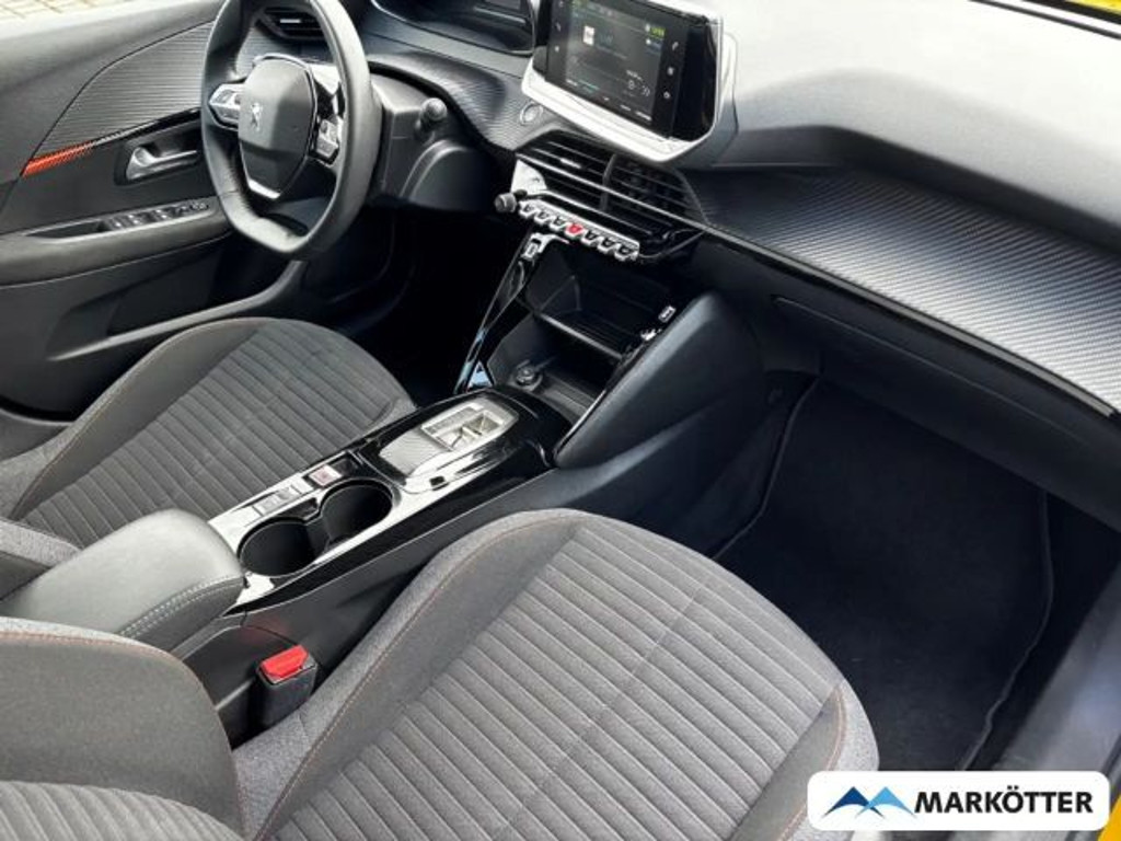 Peugeot e-208