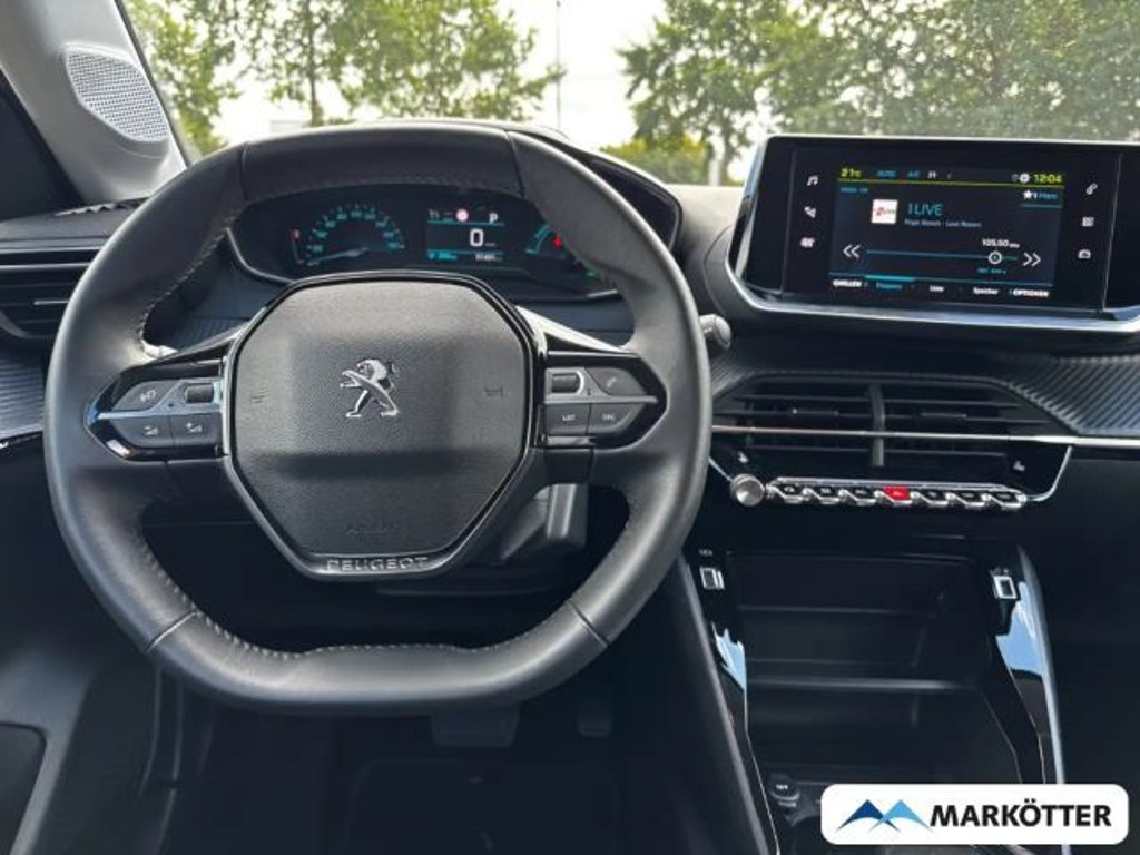Peugeot e-208