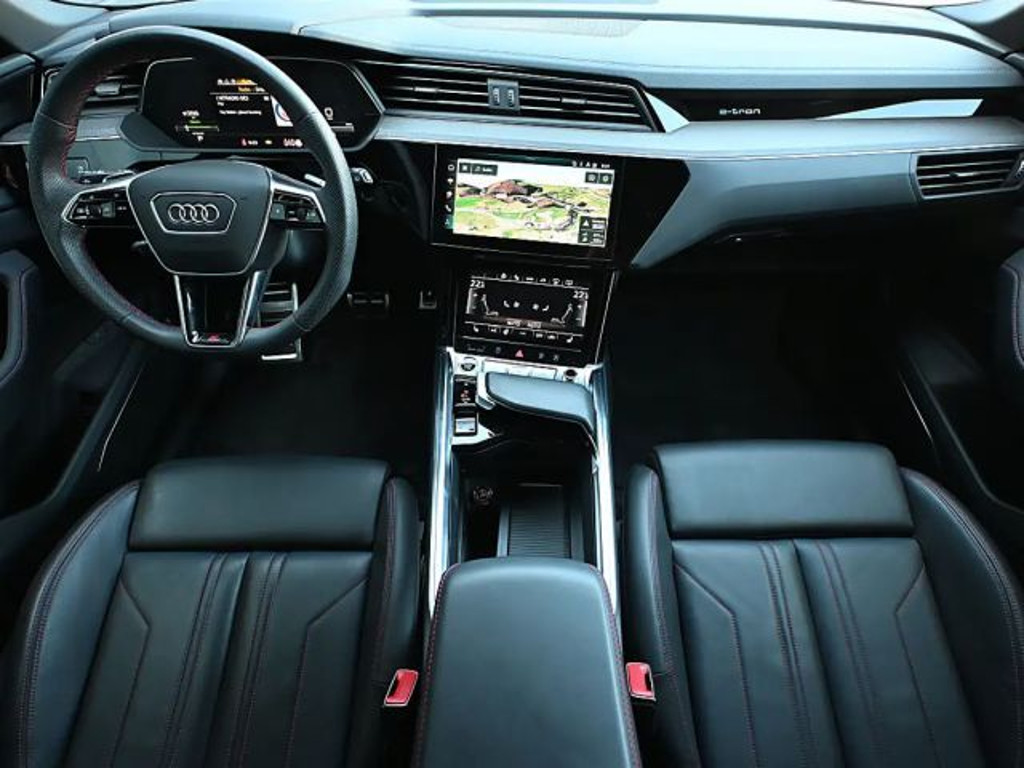 Audi Q8 e-tron