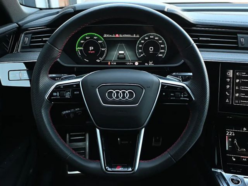 Audi Q8 e-tron