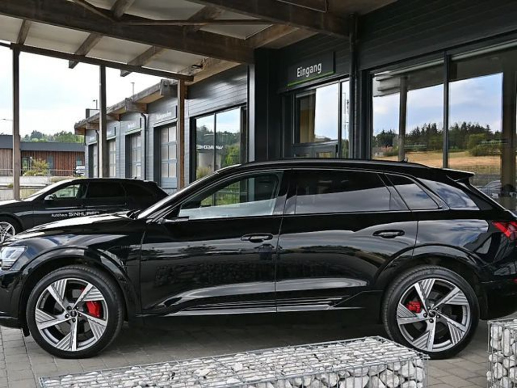Audi Q8 e-tron