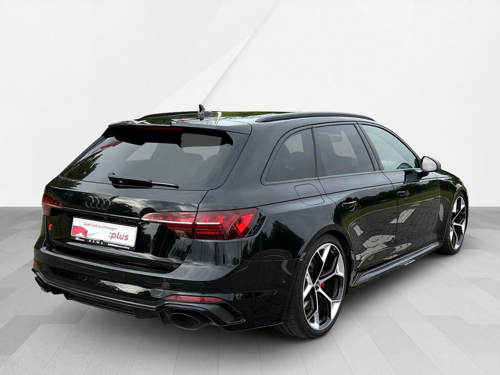 Audi RS4