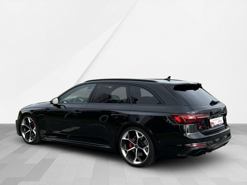 Audi RS4