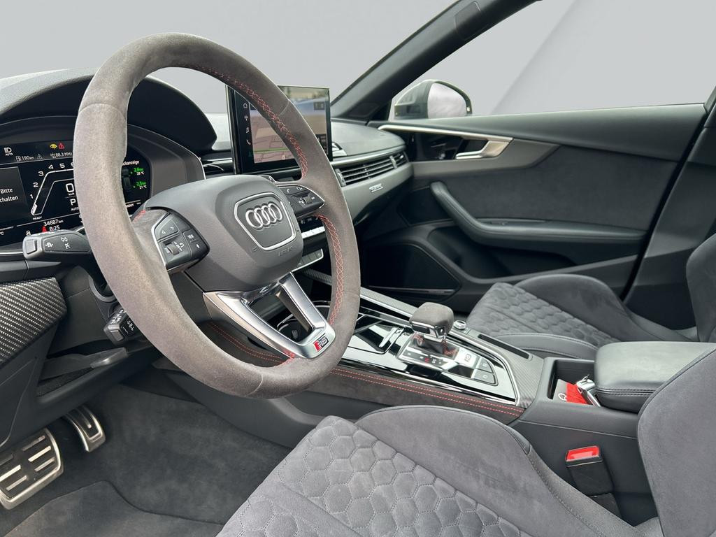 Audi RS4