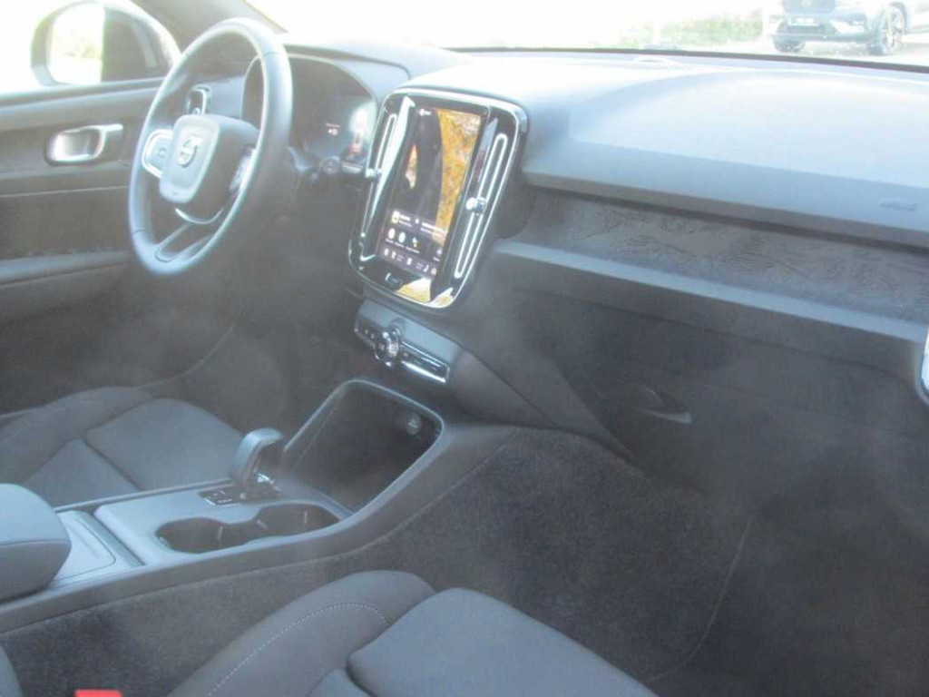 Volvo EX40