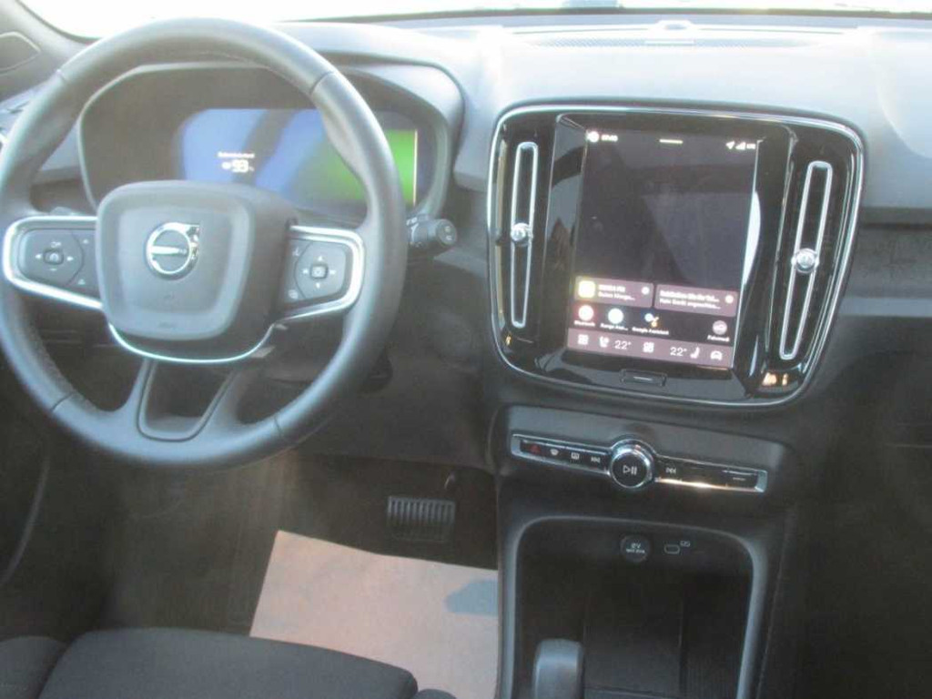 Volvo EX40