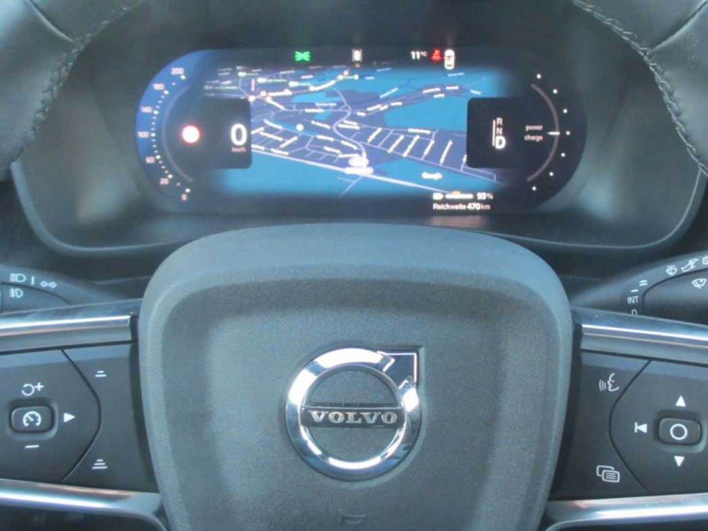 Volvo EX40