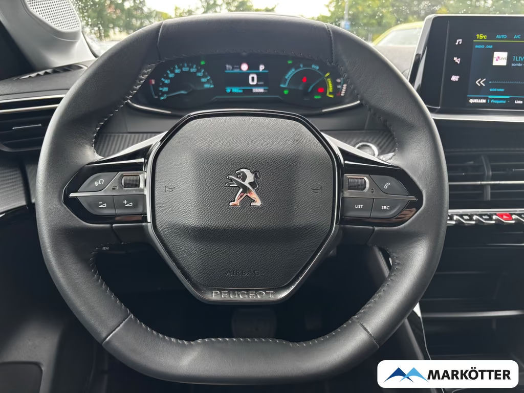 Peugeot e-208