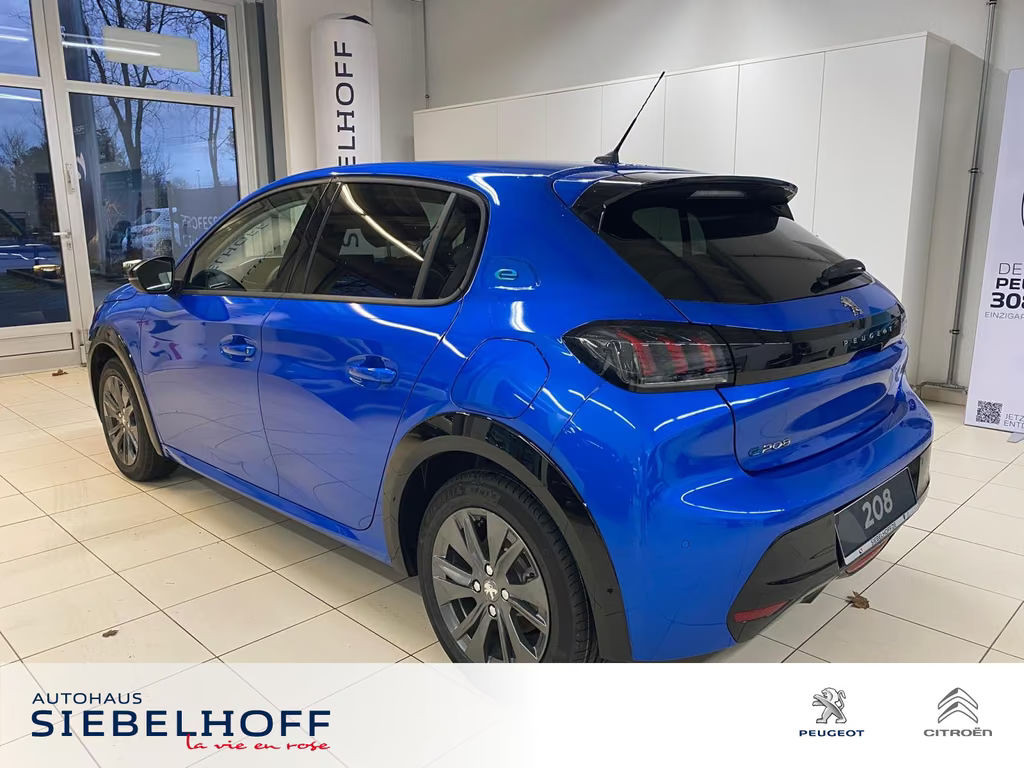Peugeot e-208