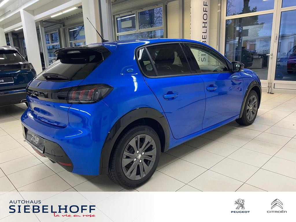 Peugeot e-208