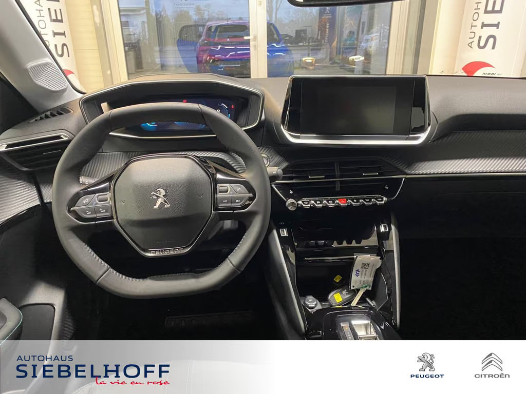 Peugeot e-208