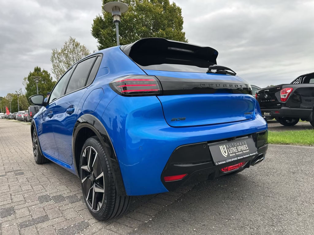 Peugeot e-208