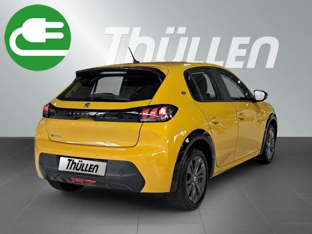Peugeot e-208