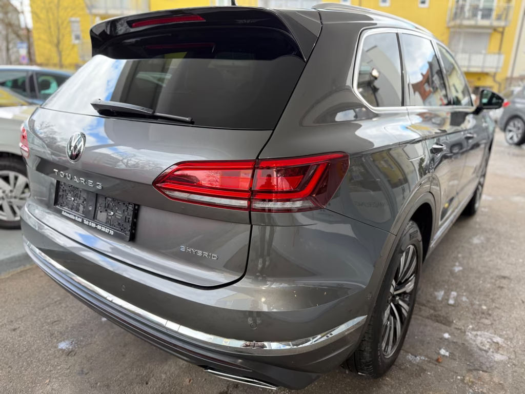 Volkswagen Touareg