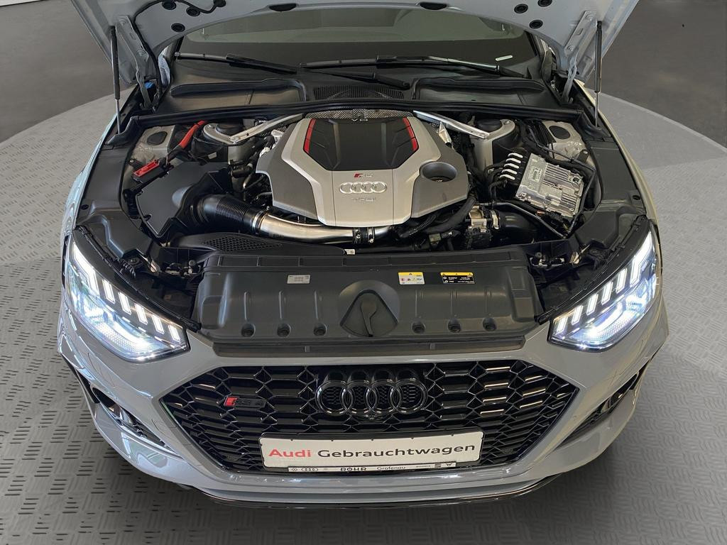 Audi RS4