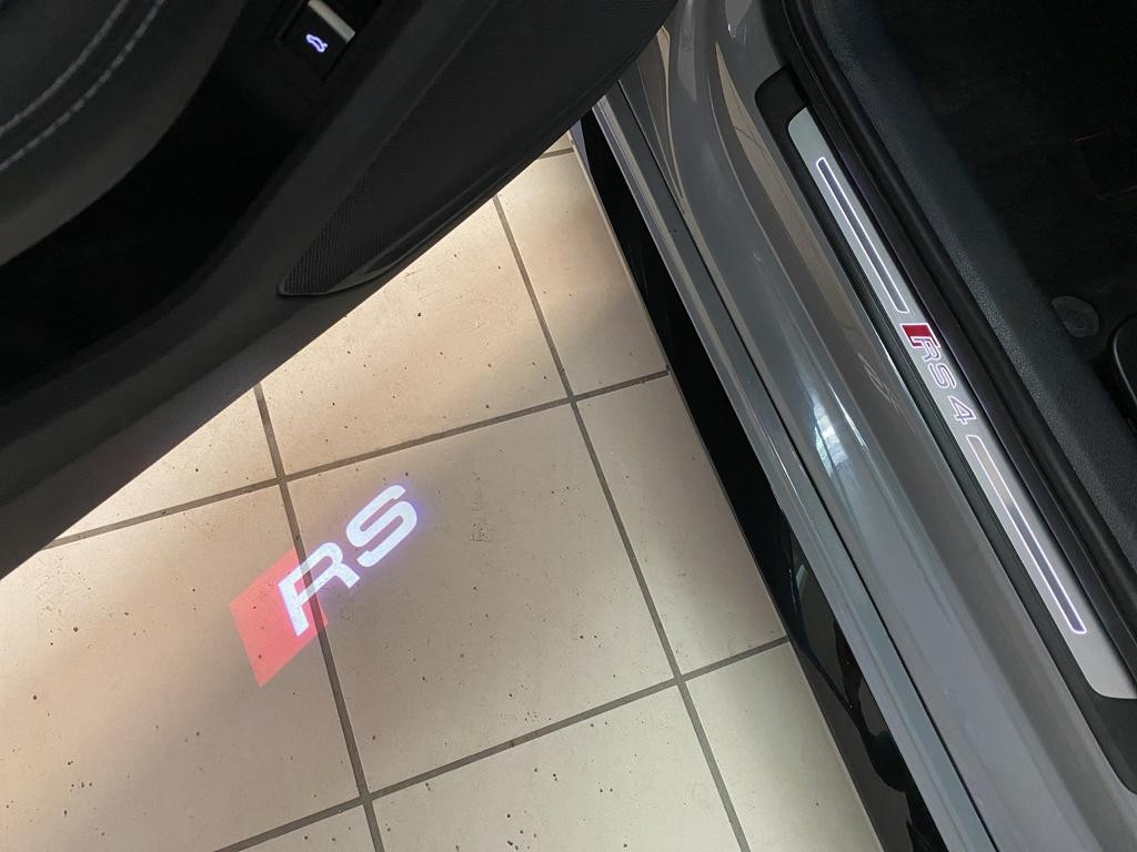Audi RS4
