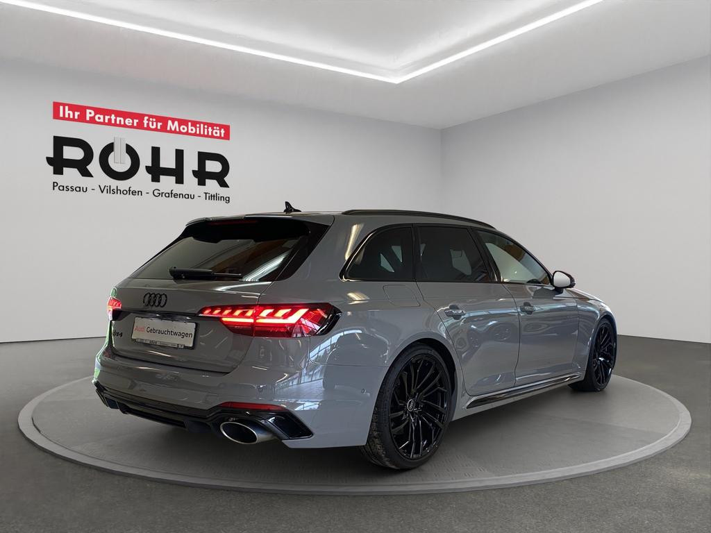 Audi RS4
