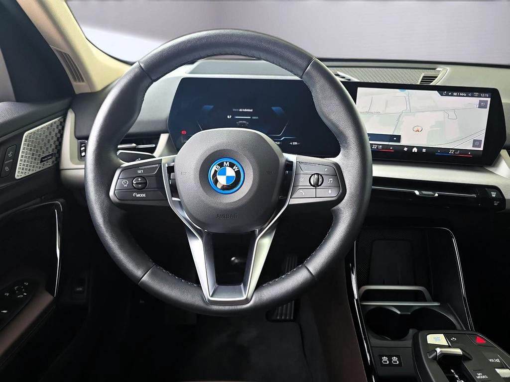 BMW iX2