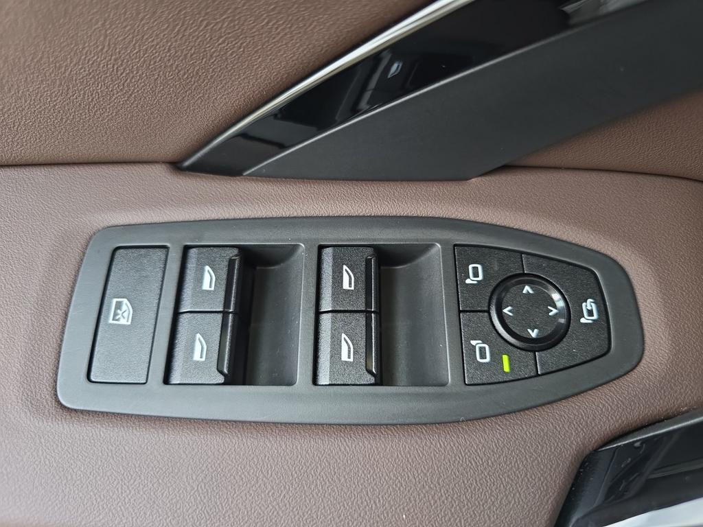 BMW iX2