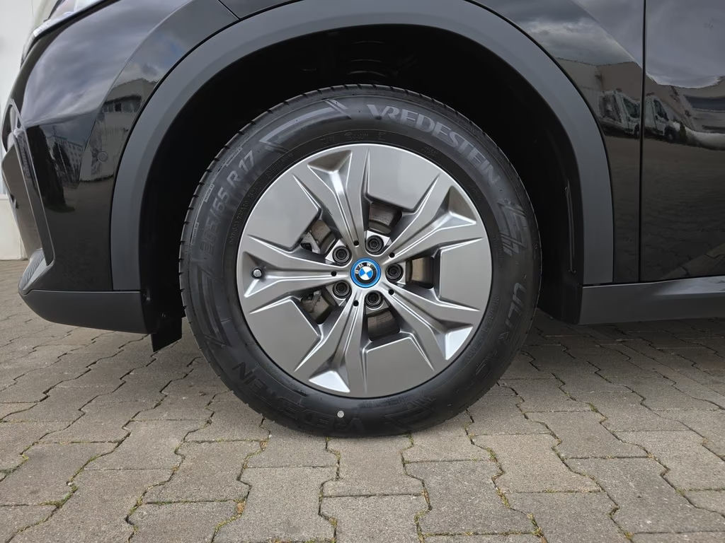 BMW iX2