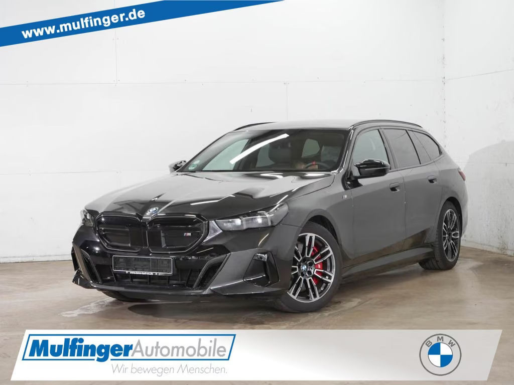 BMW i5 Touring M60