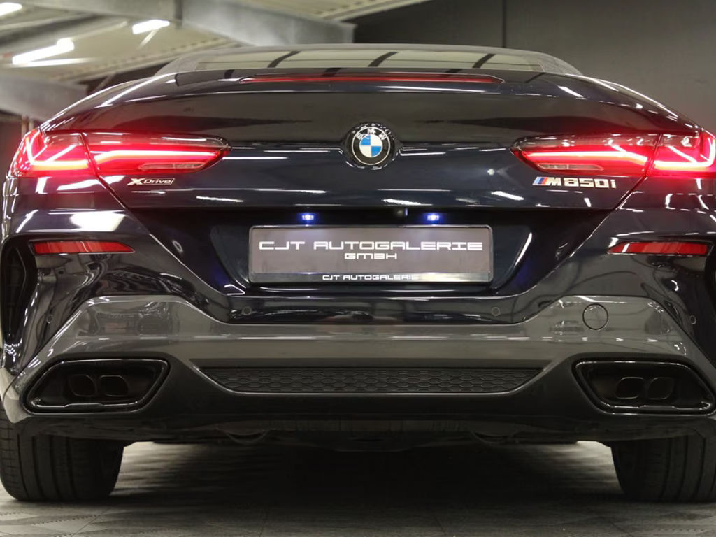 BMW M850