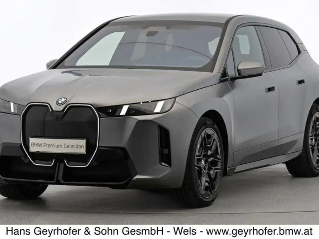 BMW iX xDrive45