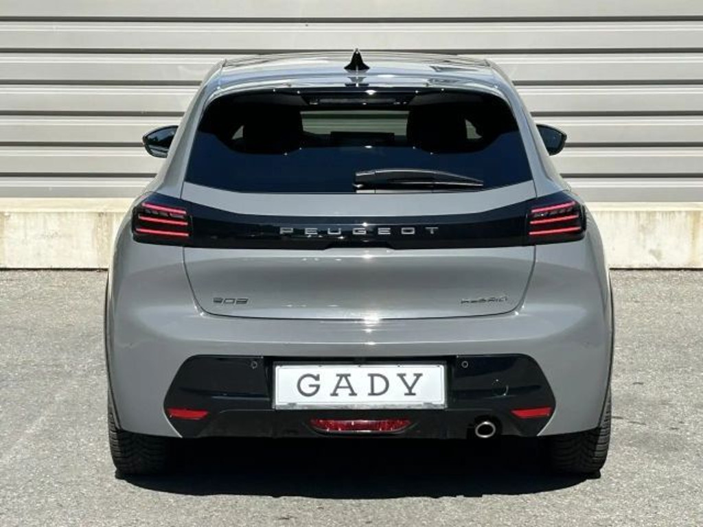 Peugeot e-208