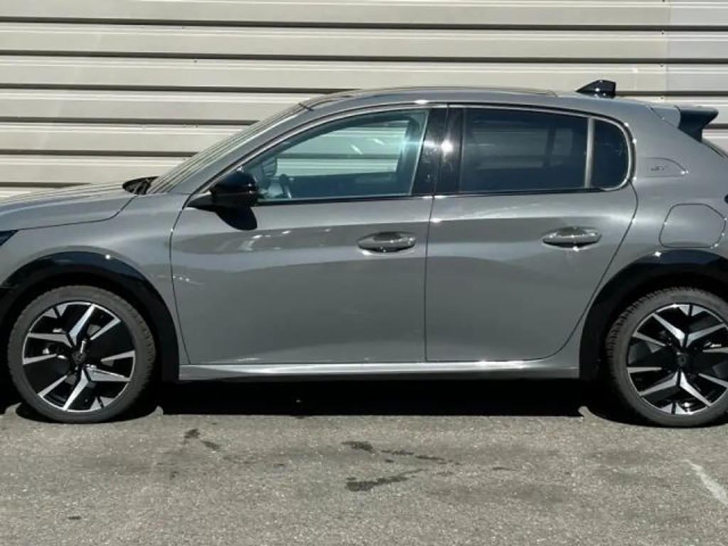 Peugeot e-208