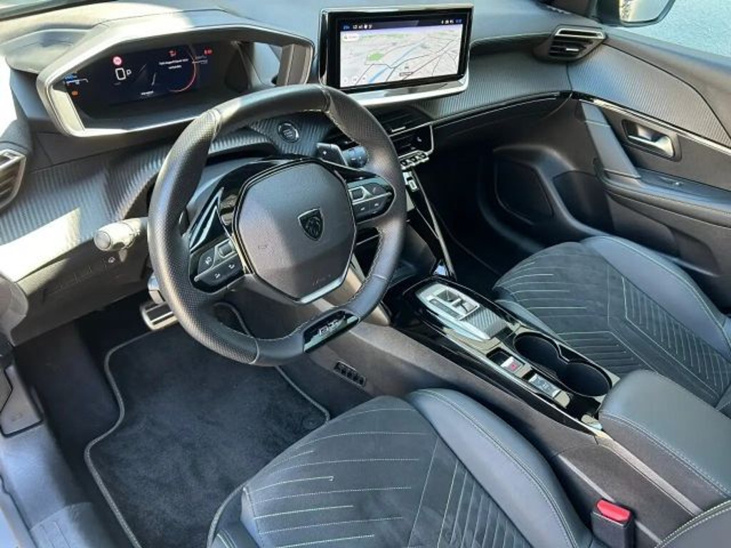 Peugeot e-208