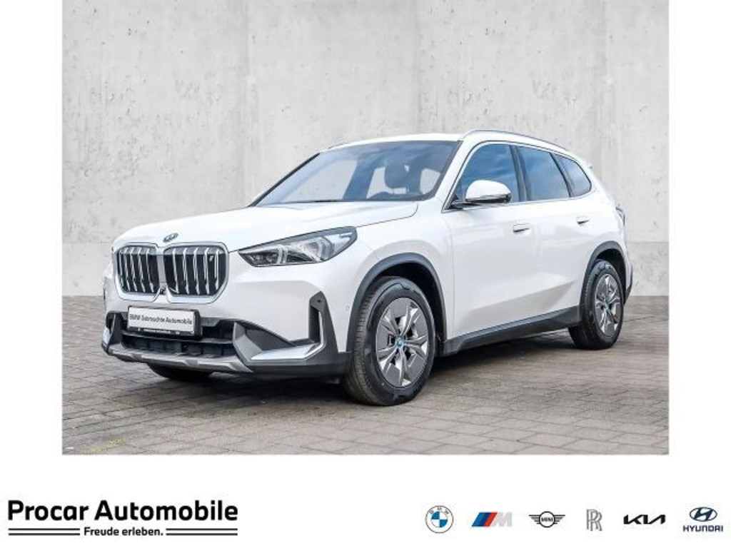 BMW iX1 xDrive30