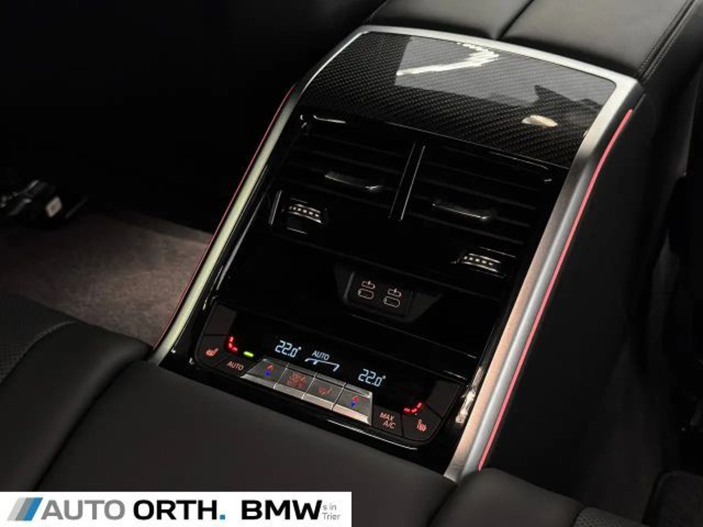 BMW M850