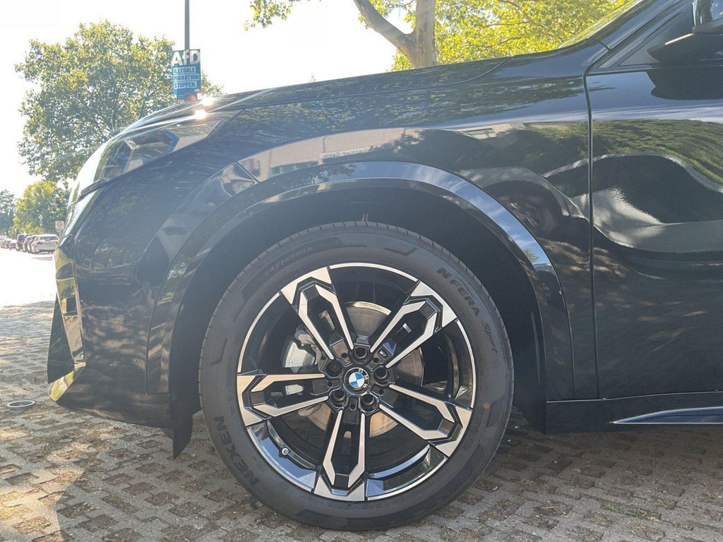 BMW iX2