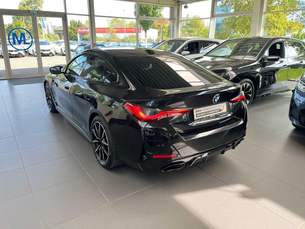 BMW M440