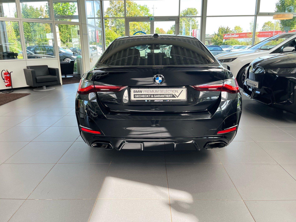 BMW M440