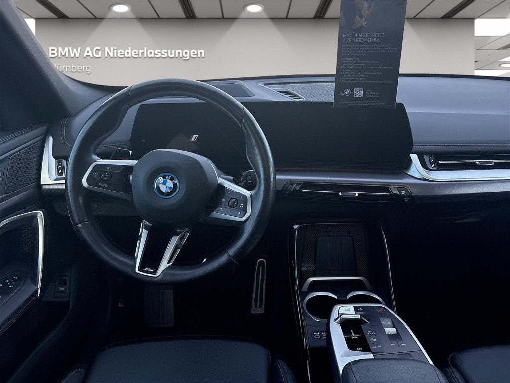 BMW iX1