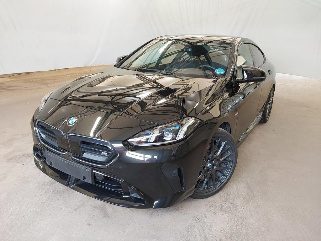 BMW M235