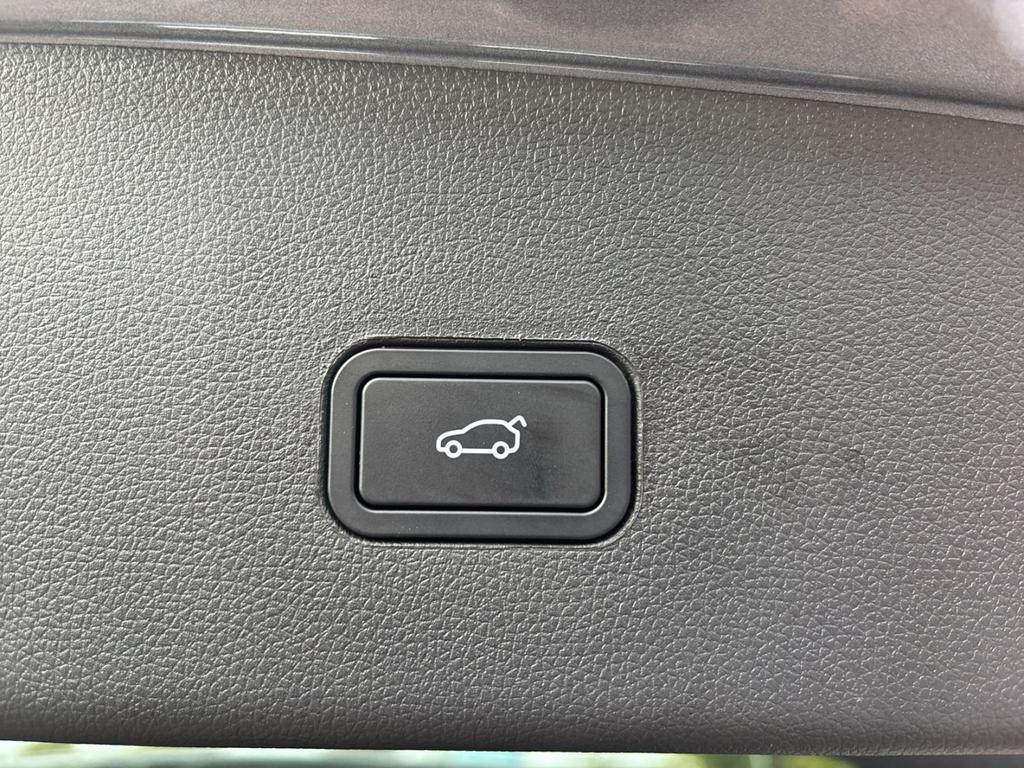 Xpeng G9