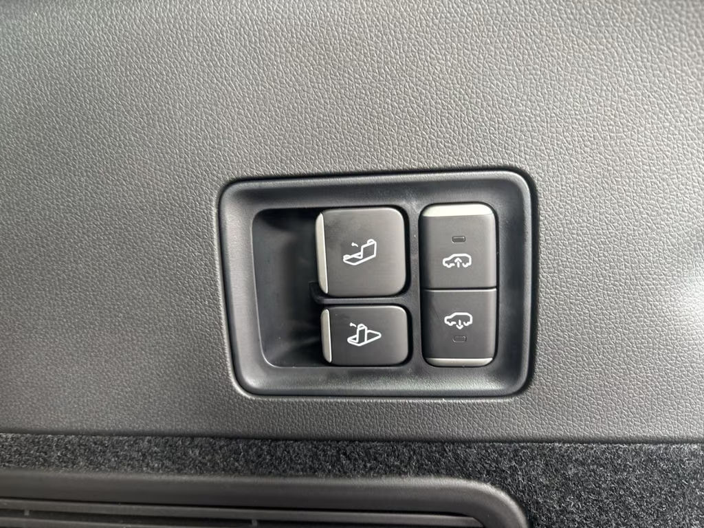 Xpeng G9