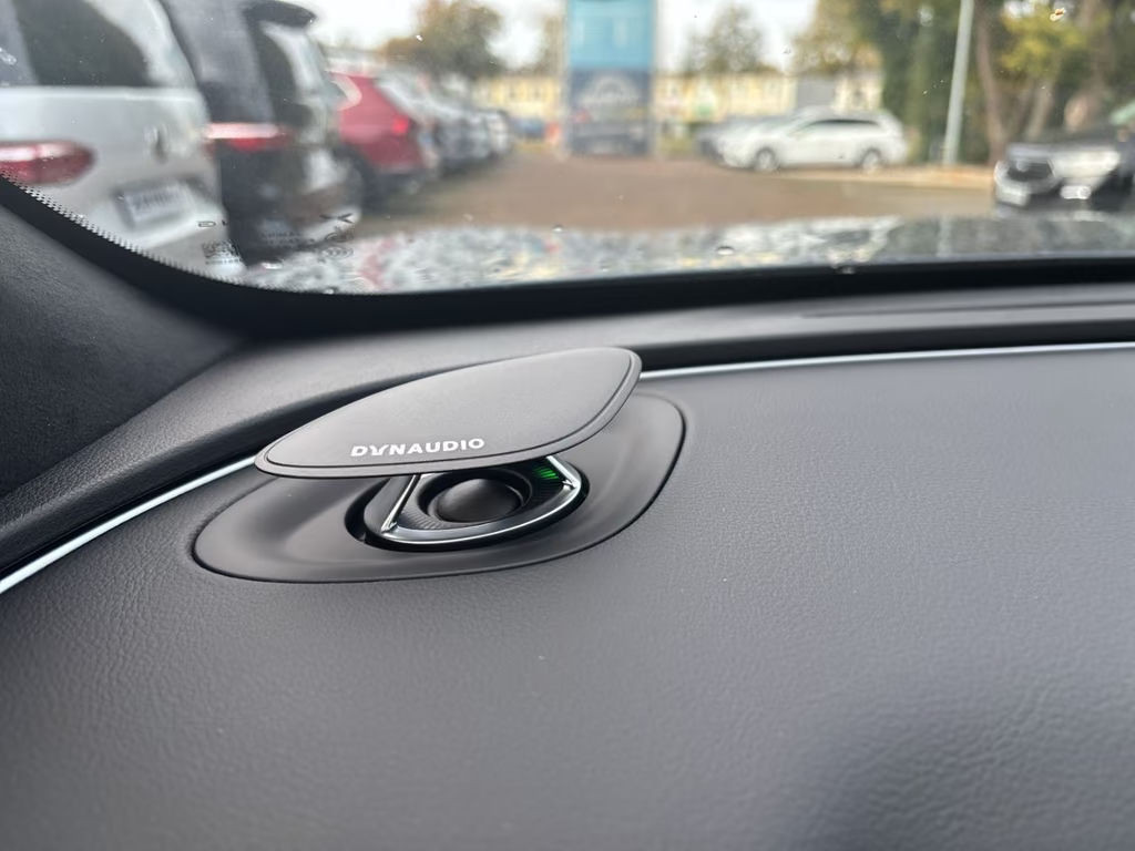 Xpeng G9