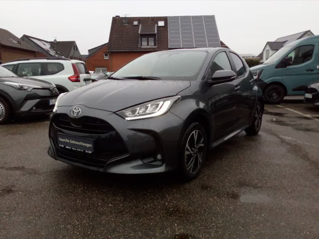 Toyota Yaris ''Hybrid 1.5 Teamplayer -1500,-¤ Aktion Co