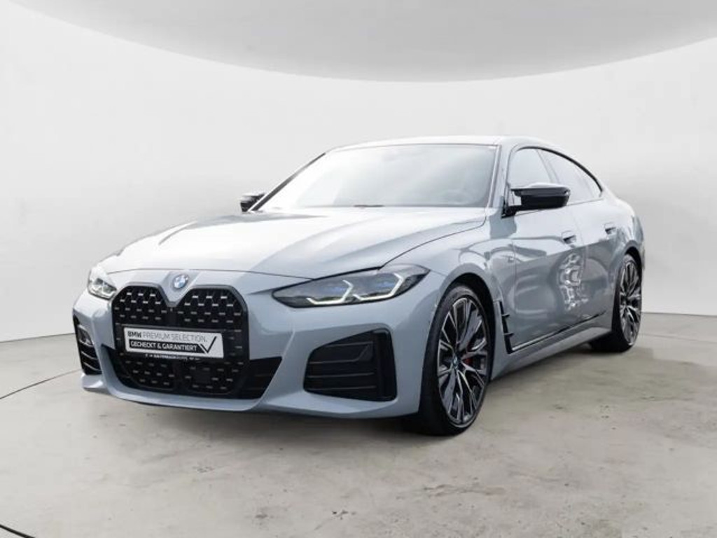 BMW 4 Serie 440 xDrive Coupé Gran Coupé Sedan