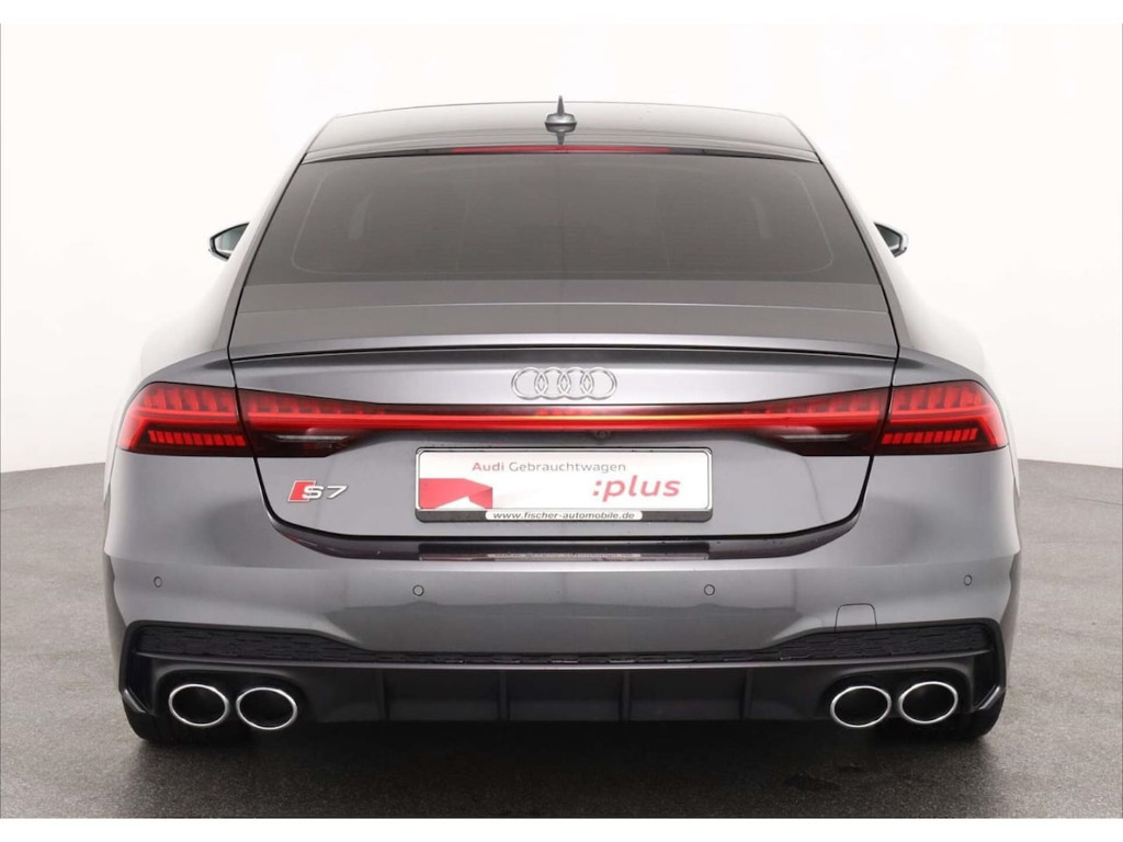 Audi S7