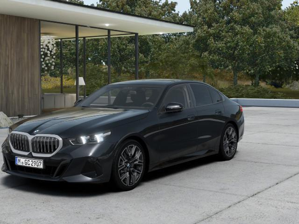 BMW 5 Serie 520 M-Sport Sedan 520i